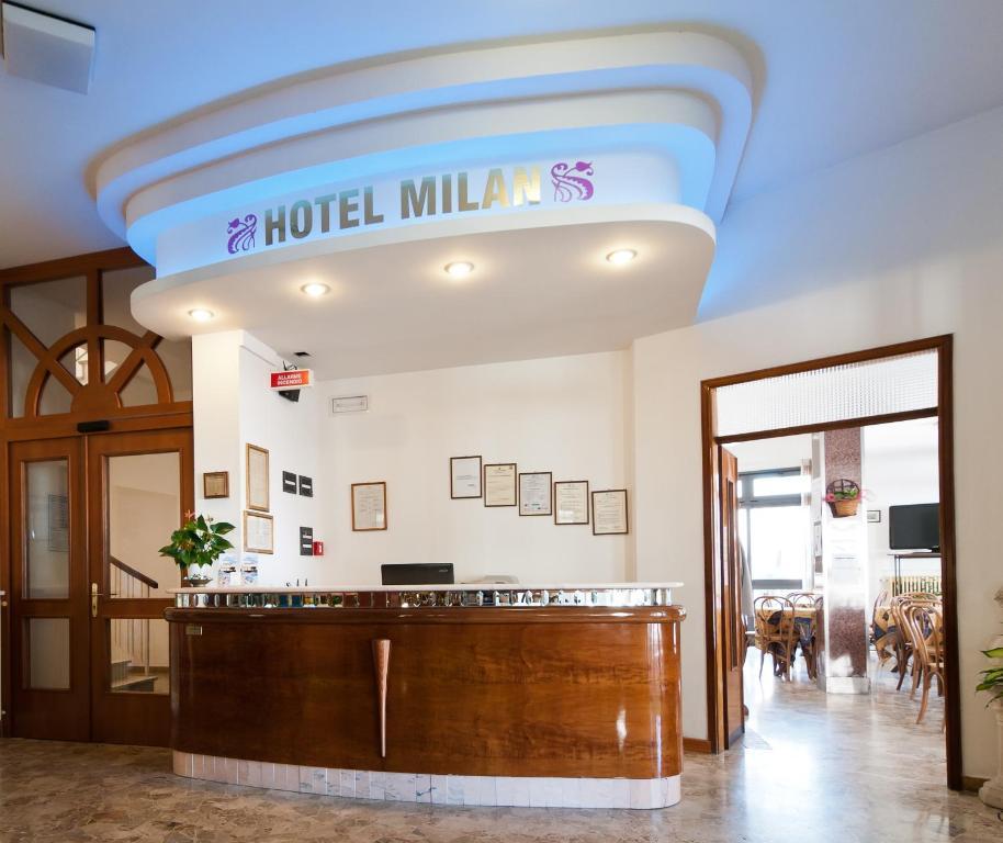 Hotel Milan ロゾリーナ・マーレ エクステリア 写真
